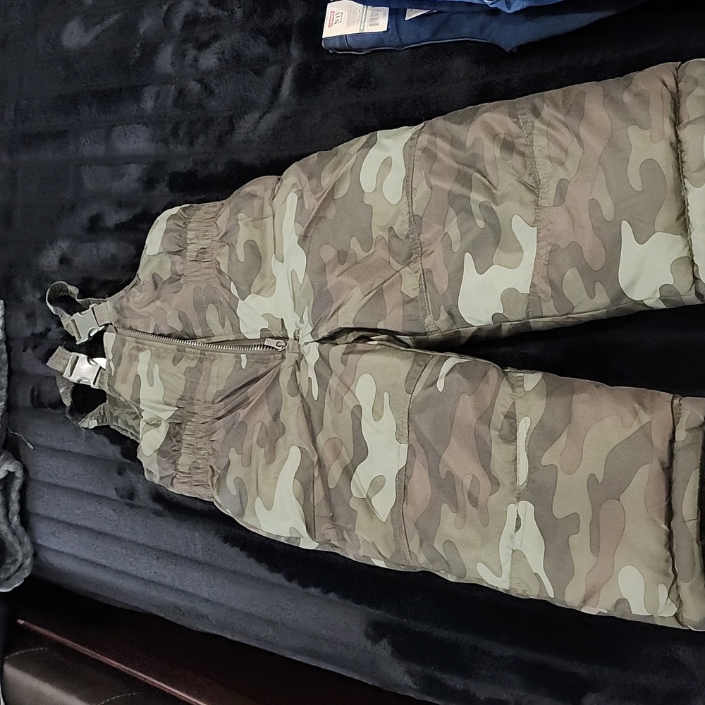 Snow pants(Carters)